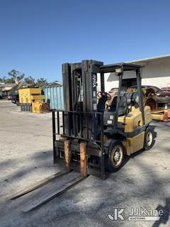 Yale GP080 Pneumatic Tired Forklift