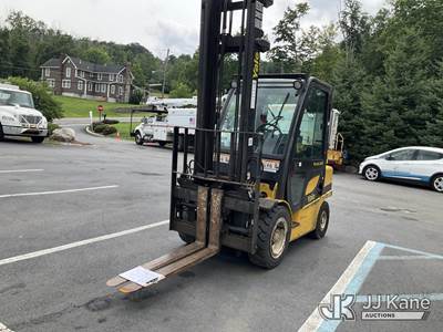 2006 Yale GPD060VXEXRV112 Pneumatic Tired Forklift
