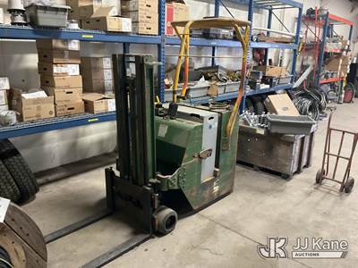 1978 Yale M30RG4S071 Stand-Up Forklift