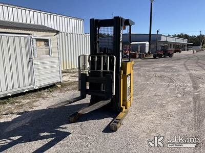 Yale NR040 Stand-Up Forklift