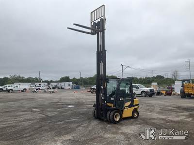 2012 Yale Veracitor 60VX Solid Tired Forklift