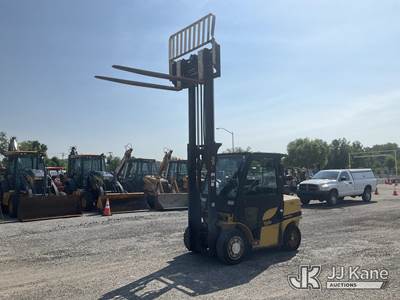 Yale Veracitor 90X Solid Tired Forklift