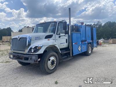 2009 International 7400 Lube Truck
