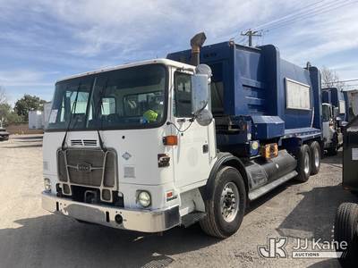 2018 Autocar ACX Xpeditor T/A Trash Truck