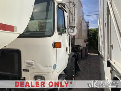 2008 Autocar ACX Xpeditor T/A Trash Truck