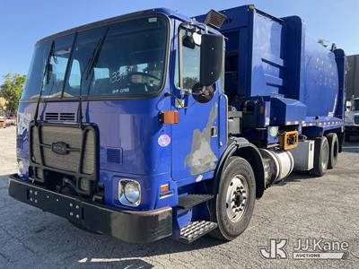 2019 Autocar Xpeditor Side Load Recycling Truck
