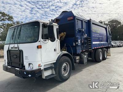 2019 Autocar Xpeditor T/A Trash Compactor Truck