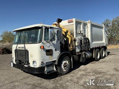 2013 Autocar Xpeditor Garbage/Compactor Truck