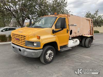 2007 GMC C5C042 Rear Load Trash Truck