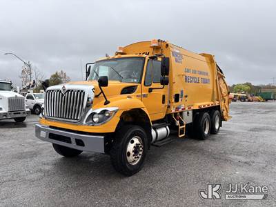 2012 International 7400 T/A Trash/Compactor Truck