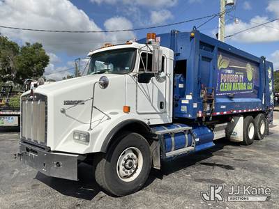 2015 Kenworth T800 T/A Trash Truck