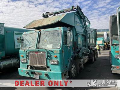 2010 Peterbilt 320 Front Load T/A Trash Truck