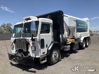 2019 Peterbilt 320 Garbage/Compactor Truck