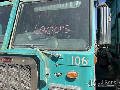 2011 Peterbilt 320 Front Loader 10.0L L6 6X4