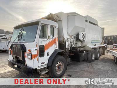 2019 Peterbilt 520 Tri-Axle Refuse/Trash Truck