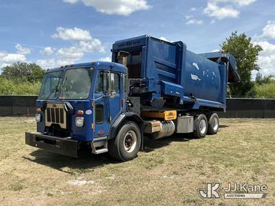 2019 Peterbilt 520 Garbage/Compactor Truck