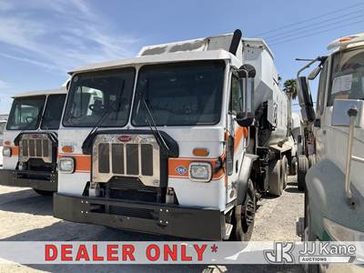 2018 Peterbilt 520 Trash Truck