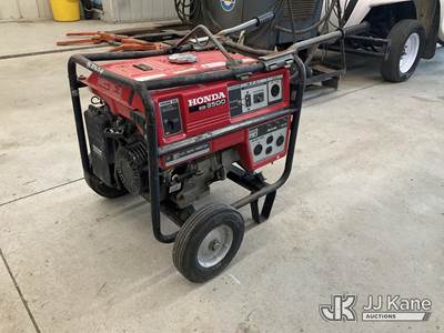 Honda EB3500 Generator (Runs & Operates)