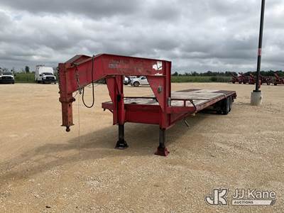 1995 Ford Gooseneck Tagalong Trailer