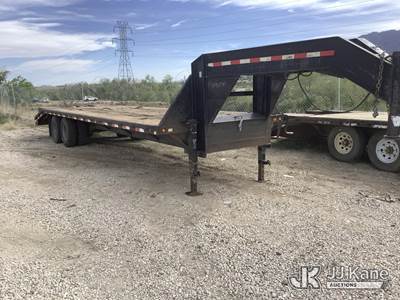 2002 PJ Trailers 40 Gooseneck Tagalong Trailer