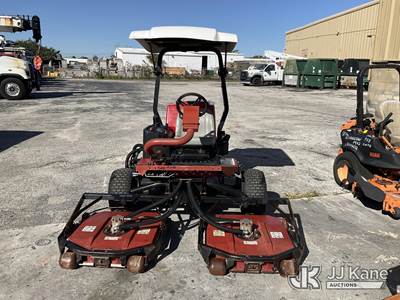 2015 Toro Grounds Master 3500-D 3-Wheel Traction Drive With Sidewinder Cutting