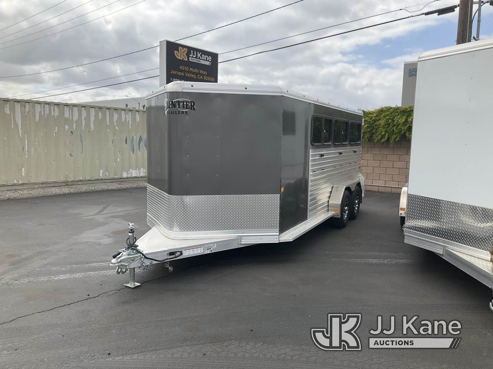 2023 Frontier Low Pro 6 Pen LIVESTOCK TRAILER For Sale Jurupa Valley