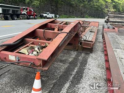 2000 Eager Beaver 50-Ton Tri-Axle Detachable Lowboy Trailer