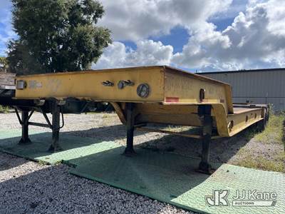 1971 Fruehauf T/A Drop-Deck Equipment Trailer
