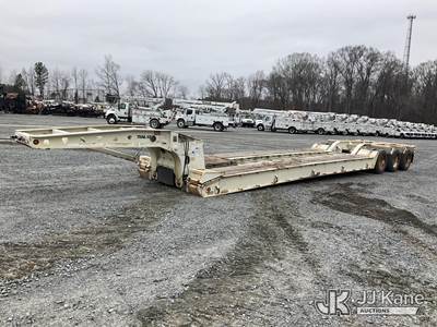 2006 Trail King TK110HDG Tri-Axle Detachable Lowboy Trailer