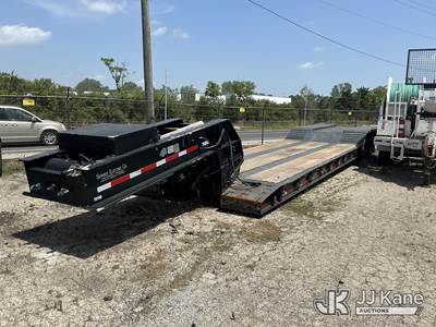 1986 Witzco Challenger 50 Ton Tri-Axle Hydraulic Ground Bearing Detachable Gooseneck Lowboy Trailer
