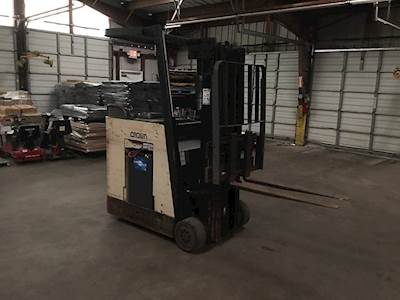Crown RC 3000 Forklifts For Sale