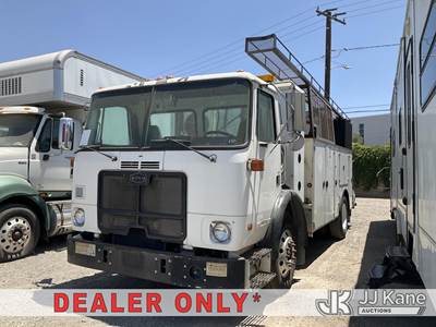 2008 Autocar WX Mechanics Service Truck