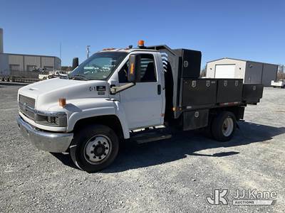 2006 Chevrolet C5500 Flatbed/Service Truck