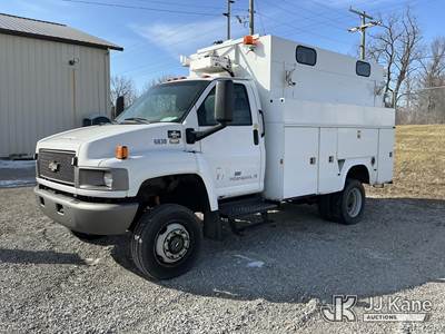 2008 Chevrolet C5500 4x4 Air Compressor/Enclosed Utility Truck