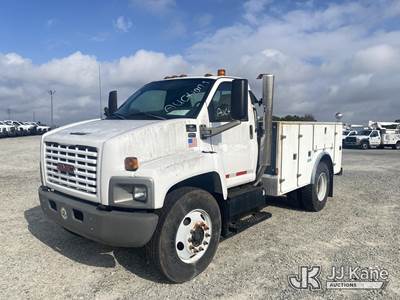 2005 Chevrolet C7500 Utility Truck