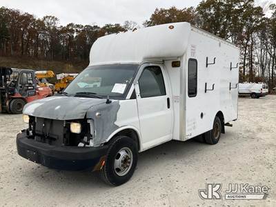 2011 Chevrolet Express G3500 Cutaway Enclosed Service Van