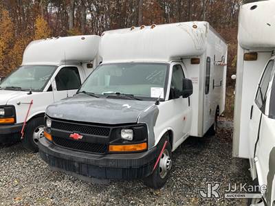 2010 Chevrolet Express G3500 Cutaway Enclosed Service Van