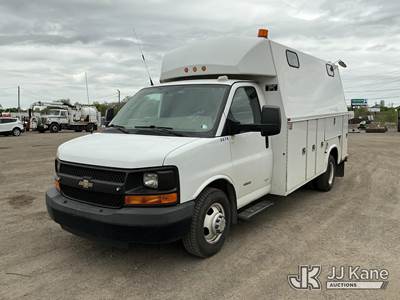 2015 Chevrolet Express G4500 Cutaway Enclosed Service Van
