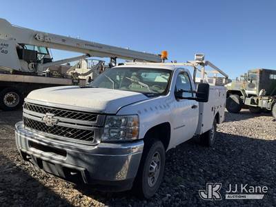 2011 Chevrolet Silverado 1500HD 4x4 Enclosed Service Truck