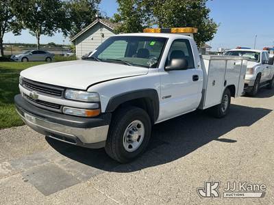 2002 Chevrolet Silverado 2500 Service Truck