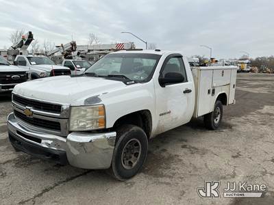 2010 Chevrolet Silverado 2500HD 2WD Service Truck