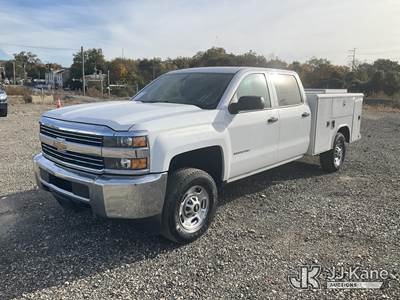2017 Chevrolet Silverado 2500HD 4x4 Crew-Cab Service Truck