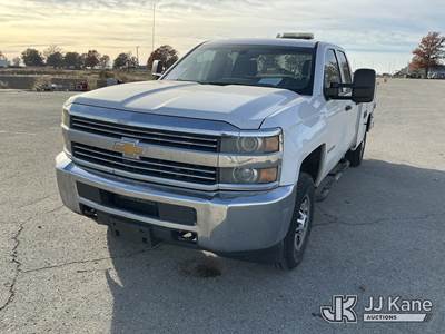 2015 Chevrolet Silverado 2500HD Extended-Cab Service Truck