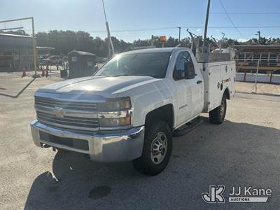 2015 Chevrolet Silverado 2500HD 4x4 Enclosed Service Truck