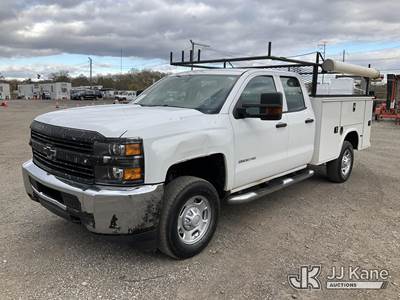 2017 Chevrolet Silverado 2500HD Extended-Cab Service Truck