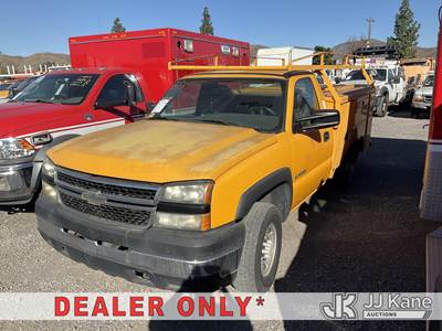2006 Chevrolet Silverado 2500HD Service Truck