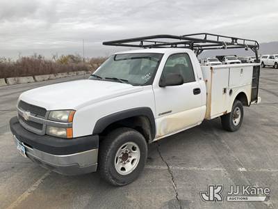 2003 Chevrolet Silverado 2500HD Service Truck