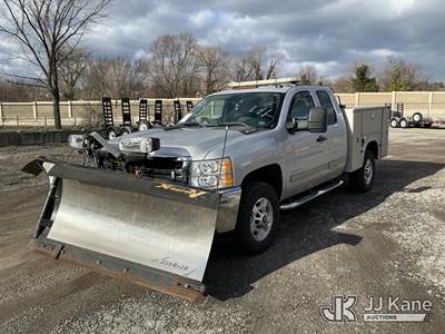 2013 Chevrolet Silverado 2500HD 4x4 Extended-Cab Service Truck