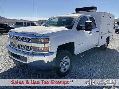 2019 Chevrolet Silverado 2500HD Extended-Cab Refrigerated Service Body Truck
