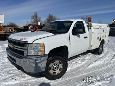 2011 Chevrolet Silverado 2500HD Enclosed Service Truck